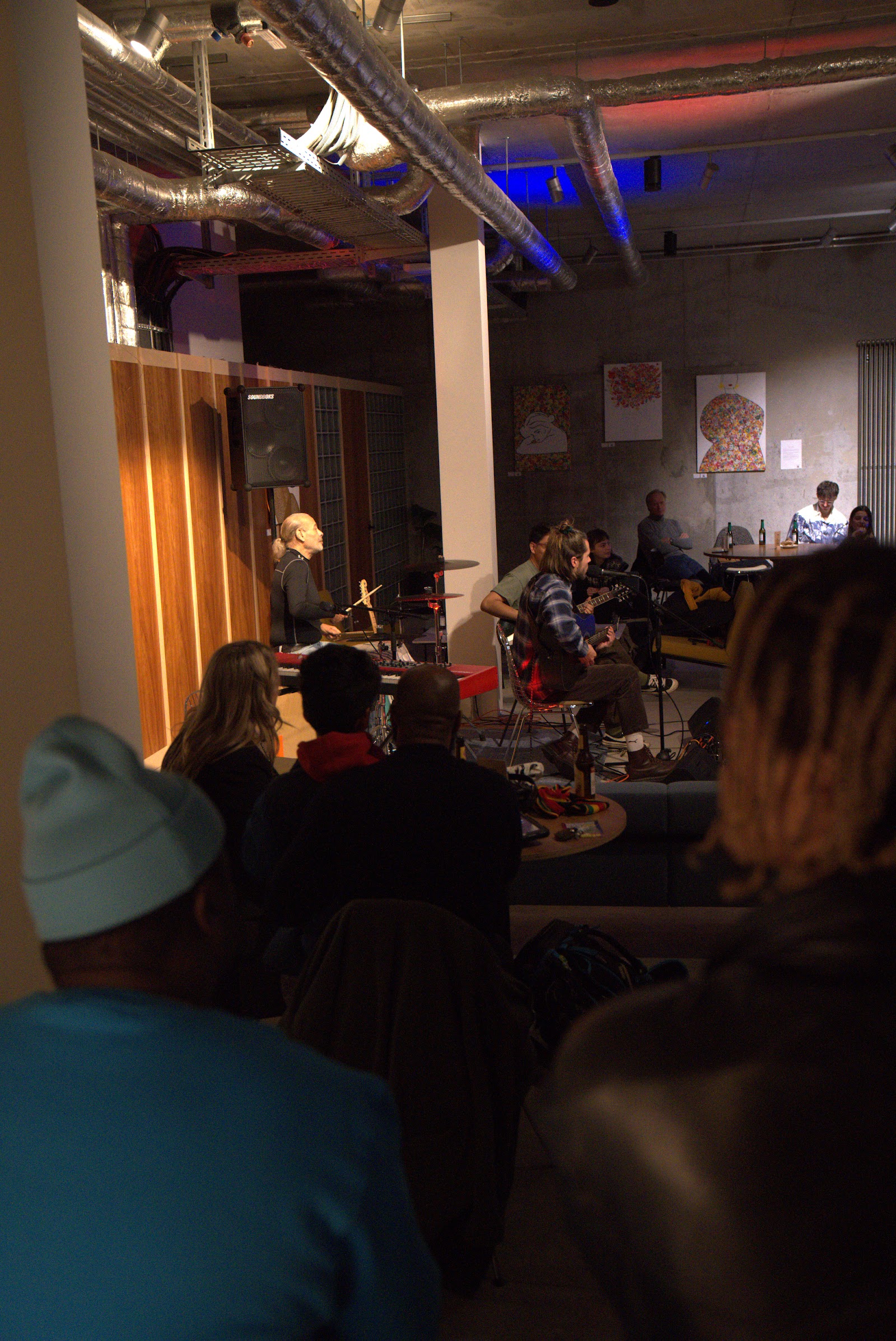 The room during an Afro Heist jam session in Berlin